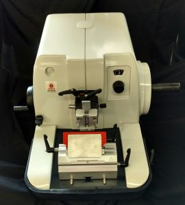 Leica RM2135 Microtome