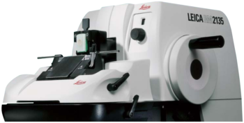 Leica RM2135 microtome