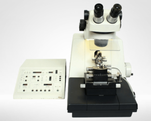 Ultracut refurbished microtome